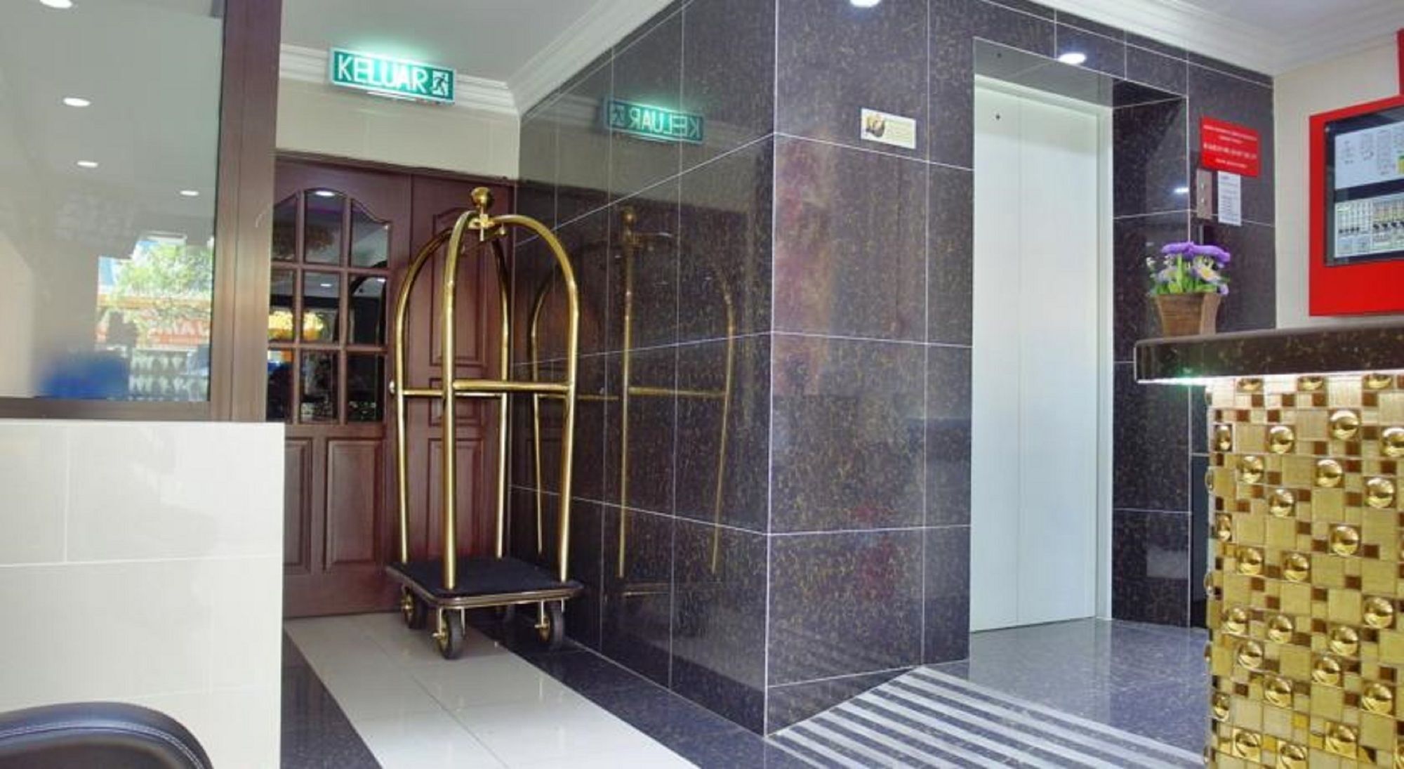 Classic Kinabalu Hotel Kota Kinabalu Exterior photo